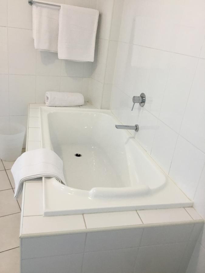 Wallaroo Marina Waterfront Luxe Apartment Extérieur photo